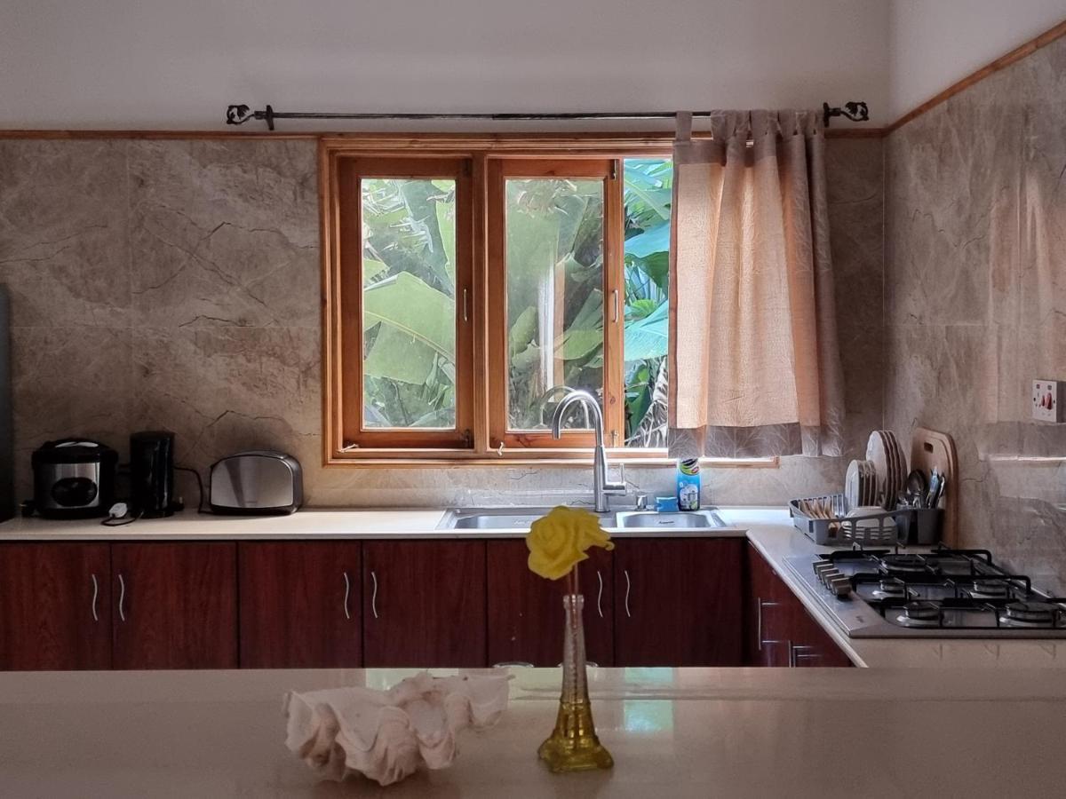 Gala Beach Self-Catering Glacis  Екстериор снимка