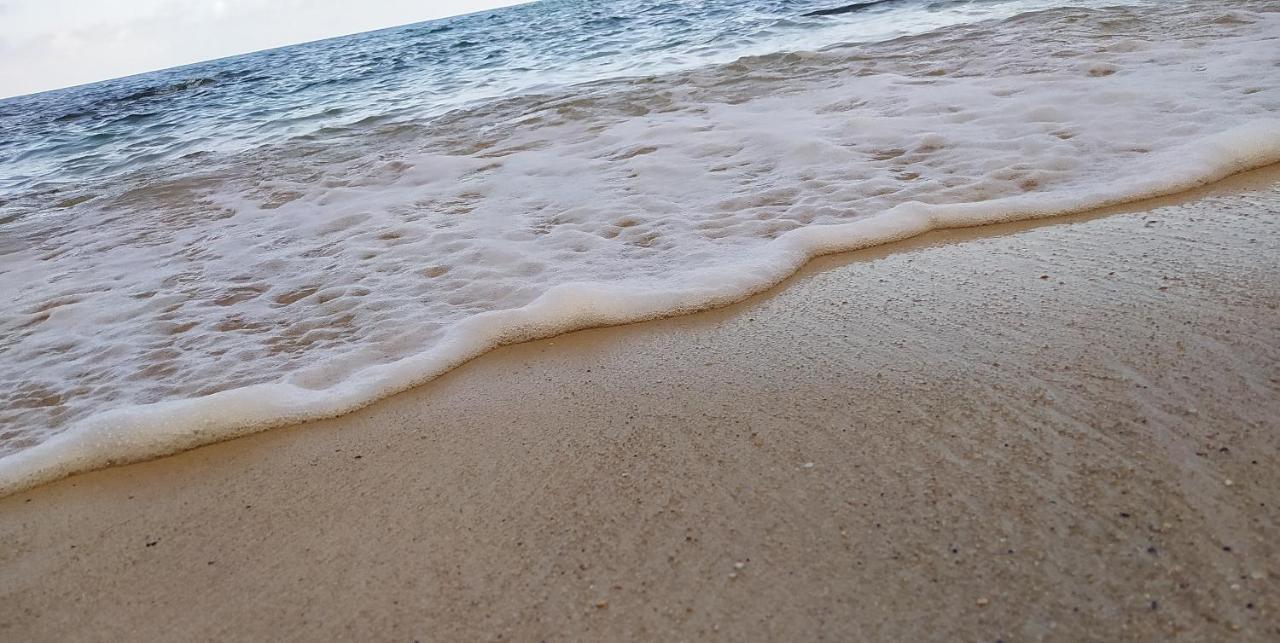 Gala Beach Self-Catering Glacis  Екстериор снимка
