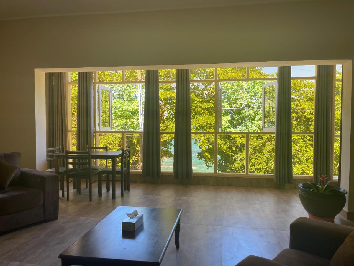 Gala Beach Self-Catering Glacis  Екстериор снимка